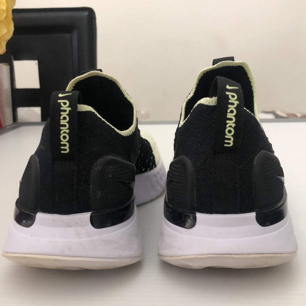 Nike React Phantom Flynit 2 Running Sneakers Wome… - image 3